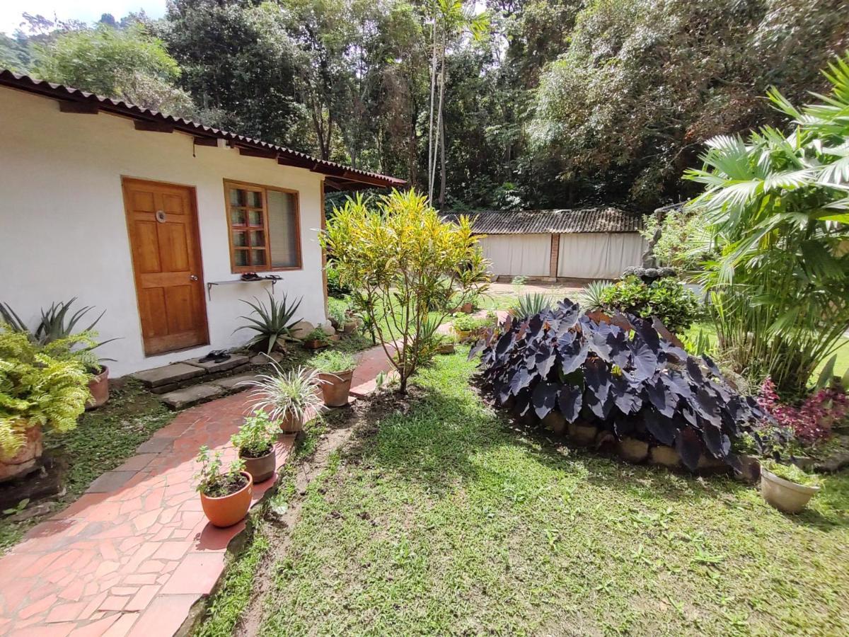 Finca Hostal Bolivar - Casa Quinta Мінка Екстер'єр фото